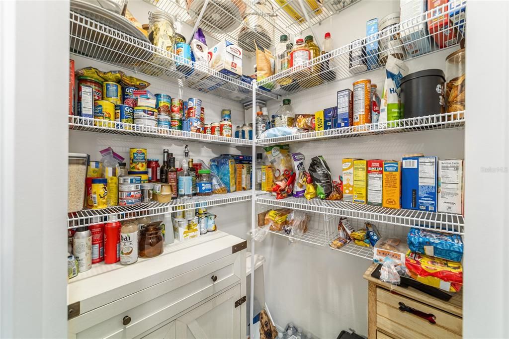 На продажу: $299,500 (2 спален, 2 ванн, 1552 Квадратных фут)