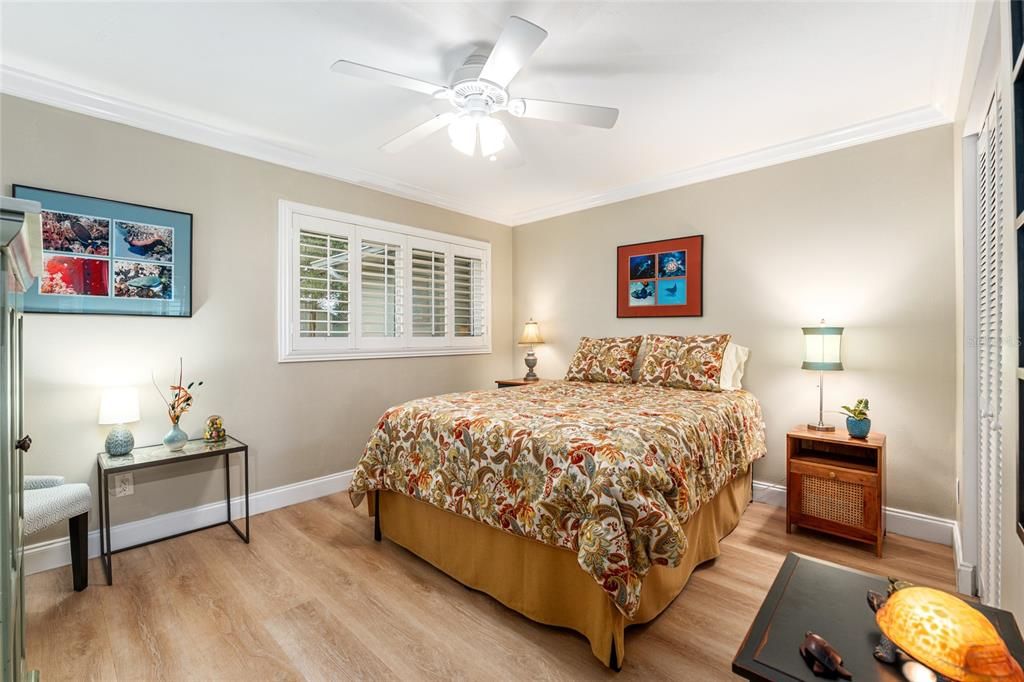 На продажу: $216,999 (2 спален, 2 ванн, 1748 Квадратных фут)