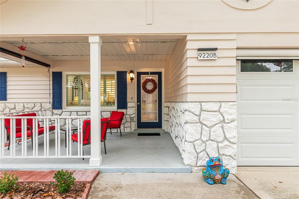 На продажу: $216,999 (2 спален, 2 ванн, 1748 Квадратных фут)