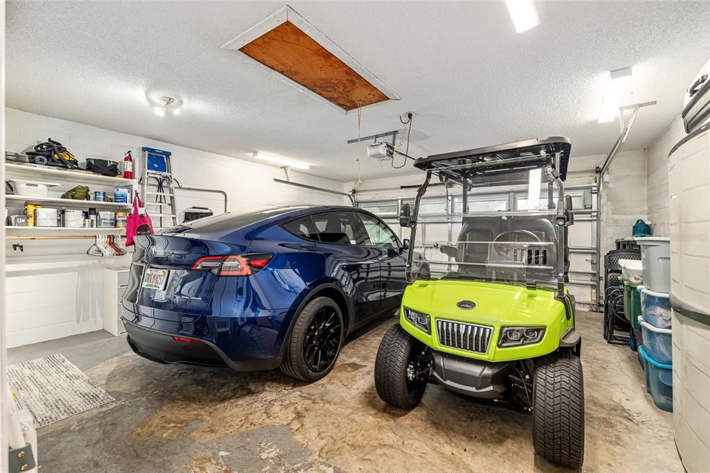 На продажу: $216,999 (2 спален, 2 ванн, 1748 Квадратных фут)