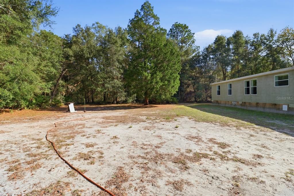 待售: $222,000 (4 贝兹, 2 浴室, 2280 平方英尺)