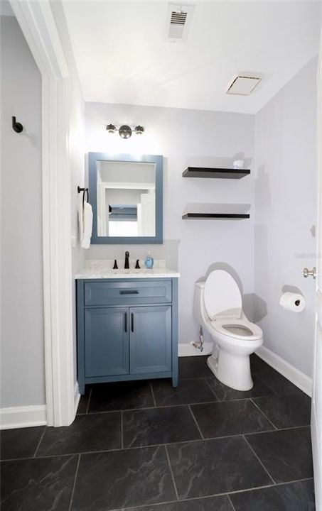 For Rent: $1,725 (2 beds, 1 baths, 830 Square Feet)