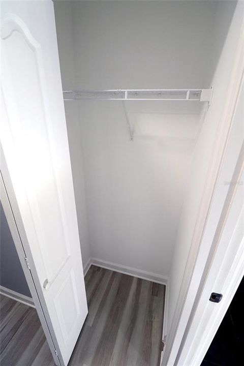 For Rent: $1,725 (2 beds, 1 baths, 830 Square Feet)