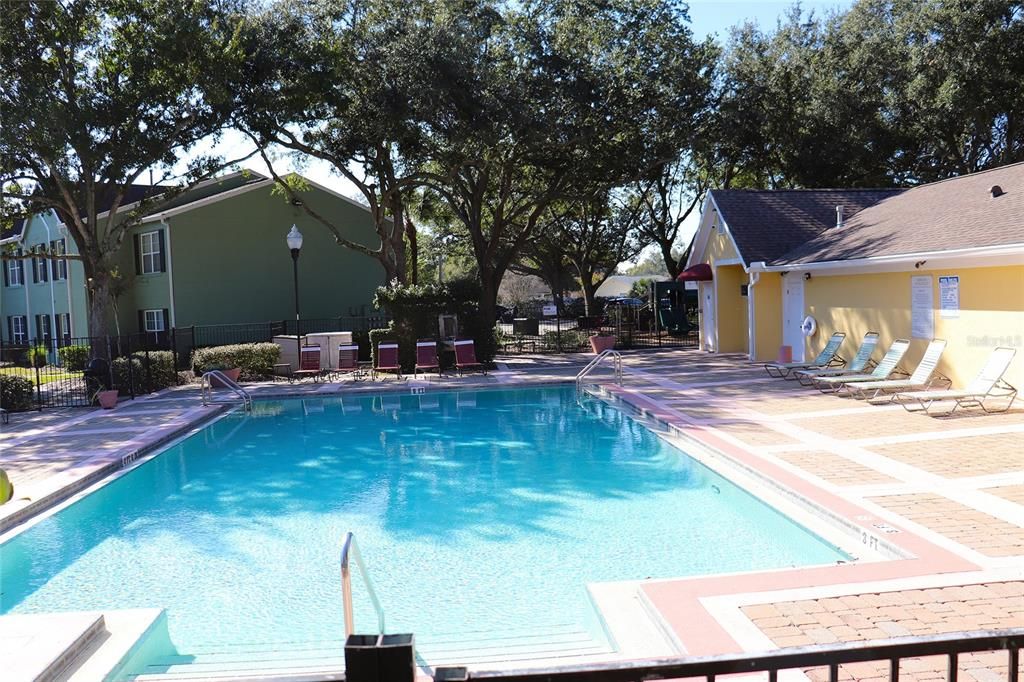 For Rent: $1,725 (2 beds, 1 baths, 830 Square Feet)