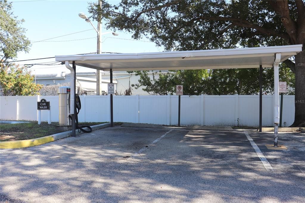 For Rent: $1,725 (2 beds, 1 baths, 830 Square Feet)