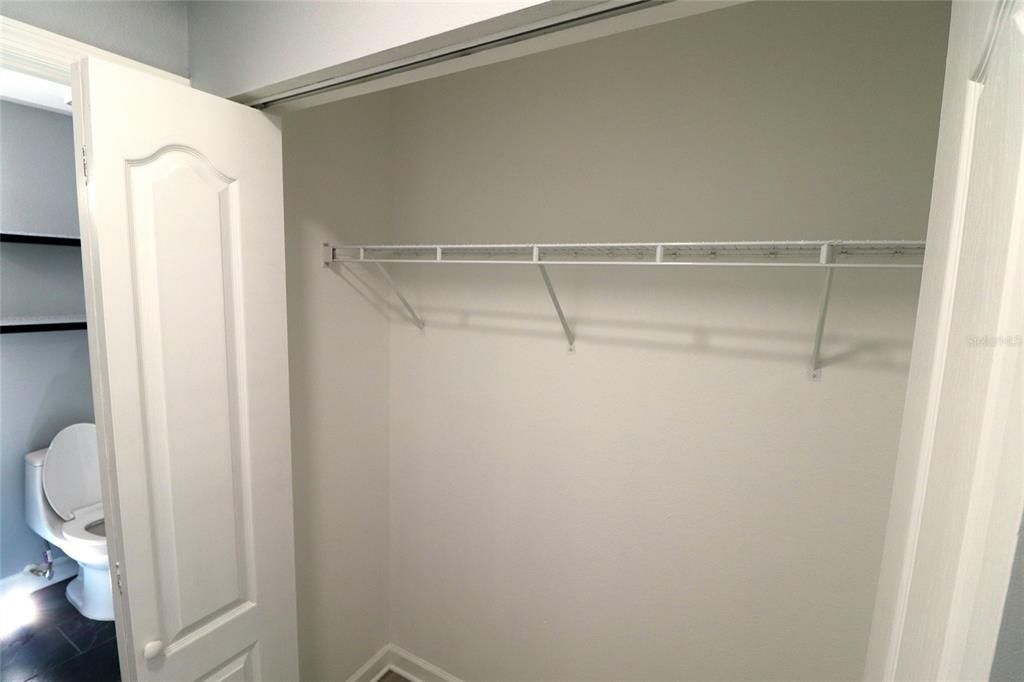 For Rent: $1,725 (2 beds, 1 baths, 830 Square Feet)