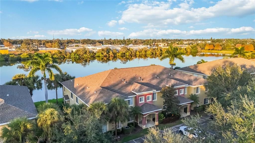 En Venta: $235,000 (3 camas, 2 baños, 1200 Pies cuadrados)