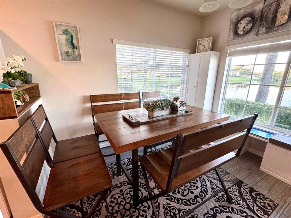 En Venta: $235,000 (3 camas, 2 baños, 1200 Pies cuadrados)