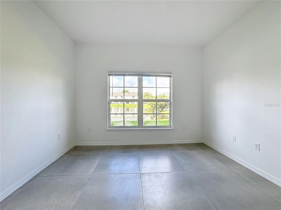 For Rent: $2,250 (4 beds, 2 baths, 2004 Square Feet)