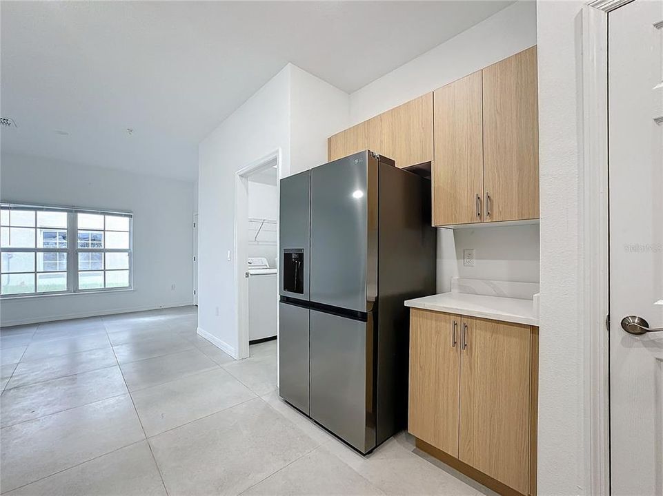 For Rent: $2,250 (4 beds, 2 baths, 2004 Square Feet)