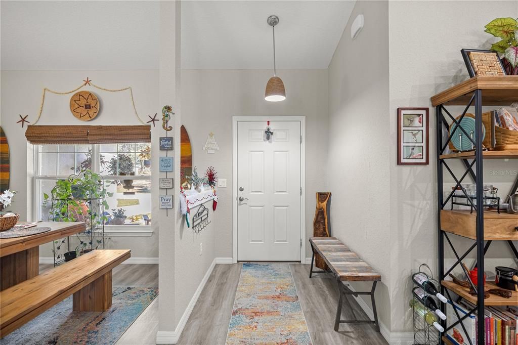 For Sale: $375,000 (4 beds, 2 baths, 1927 Square Feet)