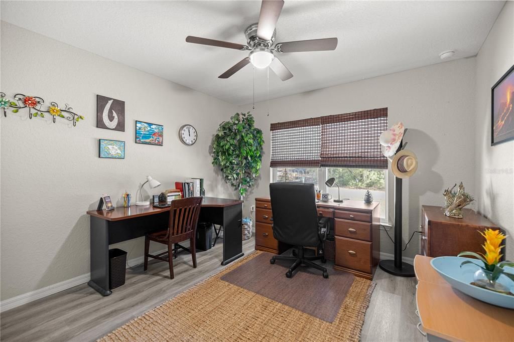 For Sale: $375,000 (4 beds, 2 baths, 1927 Square Feet)