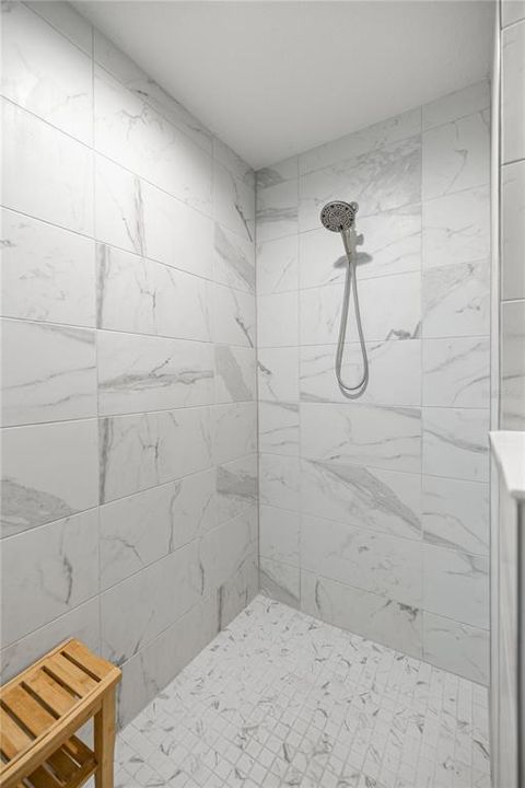 For Sale: $375,000 (4 beds, 2 baths, 1927 Square Feet)