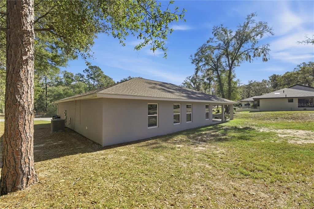 For Sale: $375,000 (4 beds, 2 baths, 1927 Square Feet)