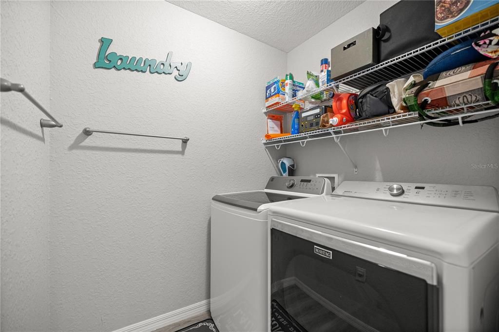 For Sale: $375,000 (4 beds, 2 baths, 1927 Square Feet)