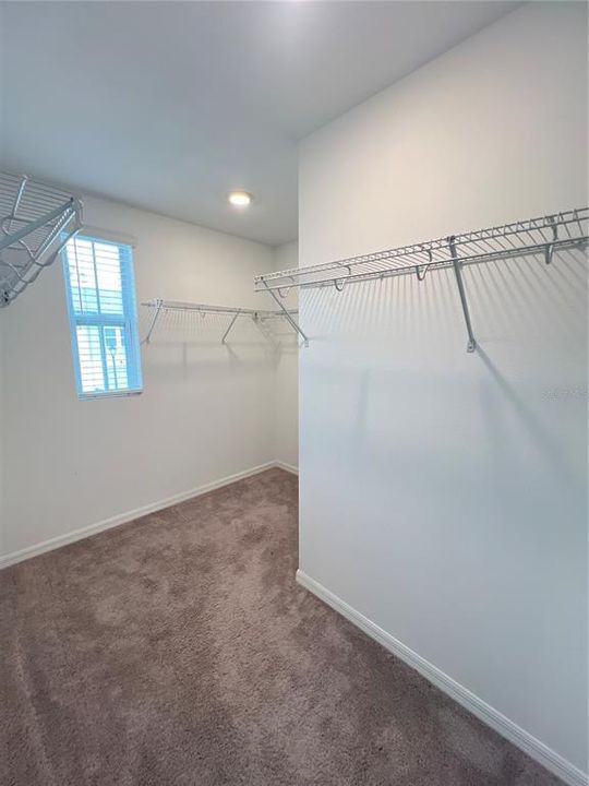 For Rent: $2,200 (3 beds, 2 baths, 1622 Square Feet)