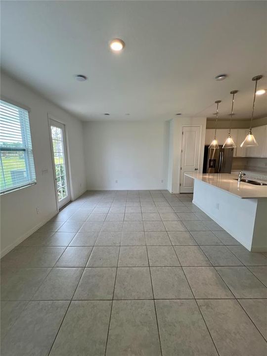 For Rent: $2,200 (3 beds, 2 baths, 1622 Square Feet)