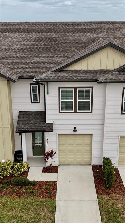 For Rent: $2,200 (3 beds, 2 baths, 1622 Square Feet)