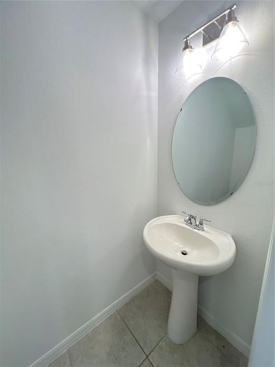 For Rent: $2,200 (3 beds, 2 baths, 1622 Square Feet)