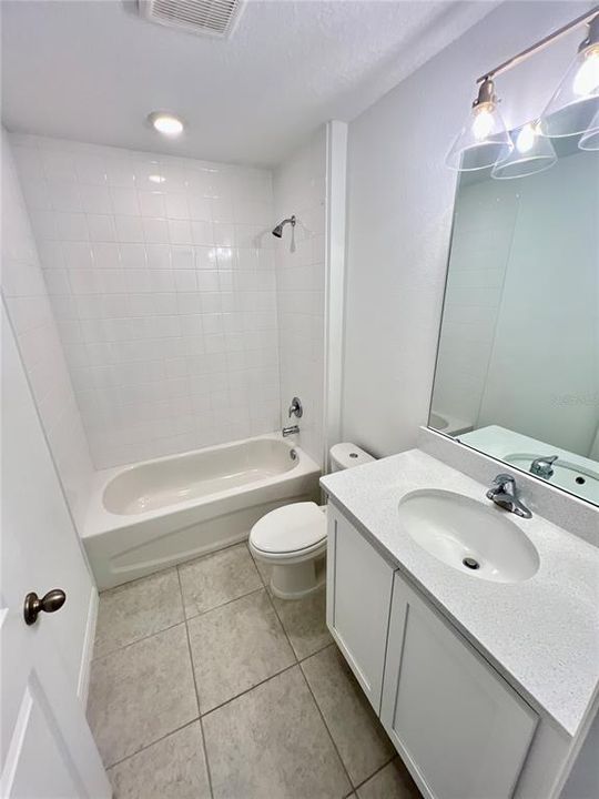 For Rent: $2,200 (3 beds, 2 baths, 1622 Square Feet)