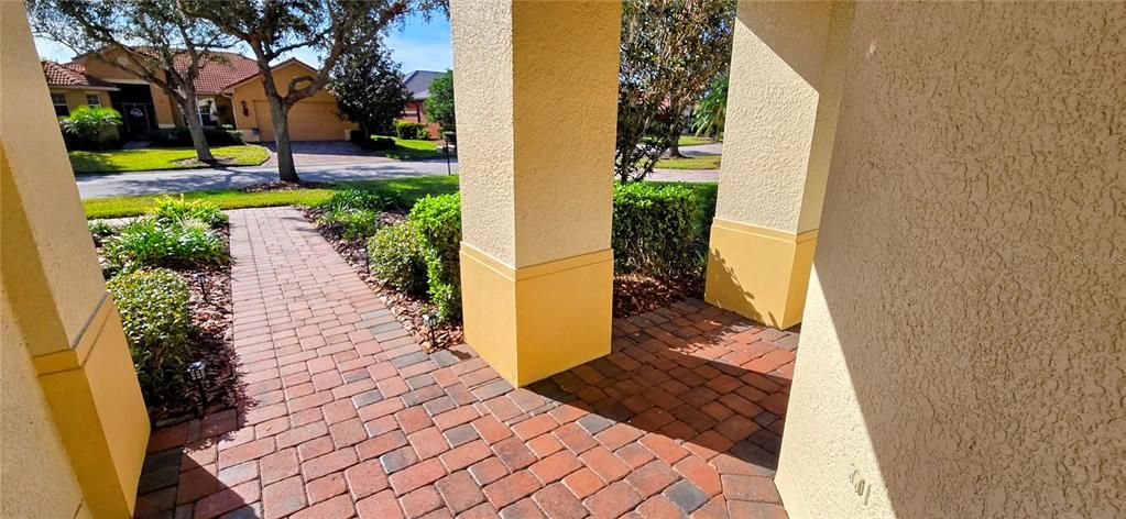 For Rent: $1,975 (2 beds, 2 baths, 1467 Square Feet)