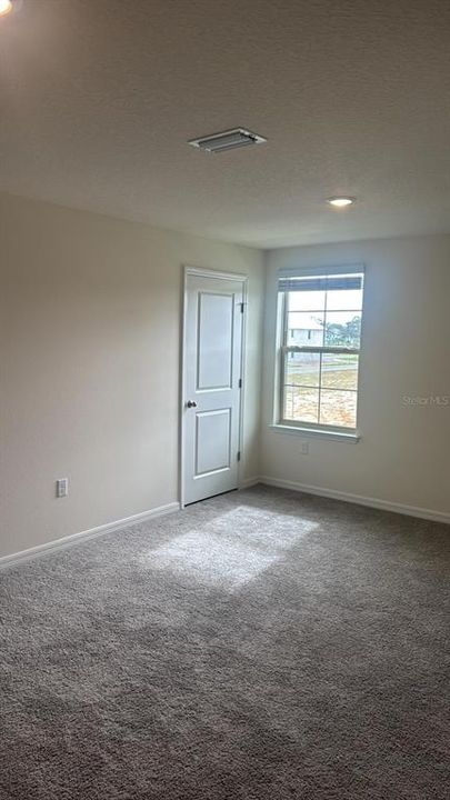 En Renta: $2,600 (3 camas, 2 baños, 1817 Pies cuadrados)