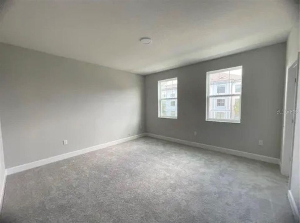 For Rent: $2,900 (3 beds, 2 baths, 1835 Square Feet)