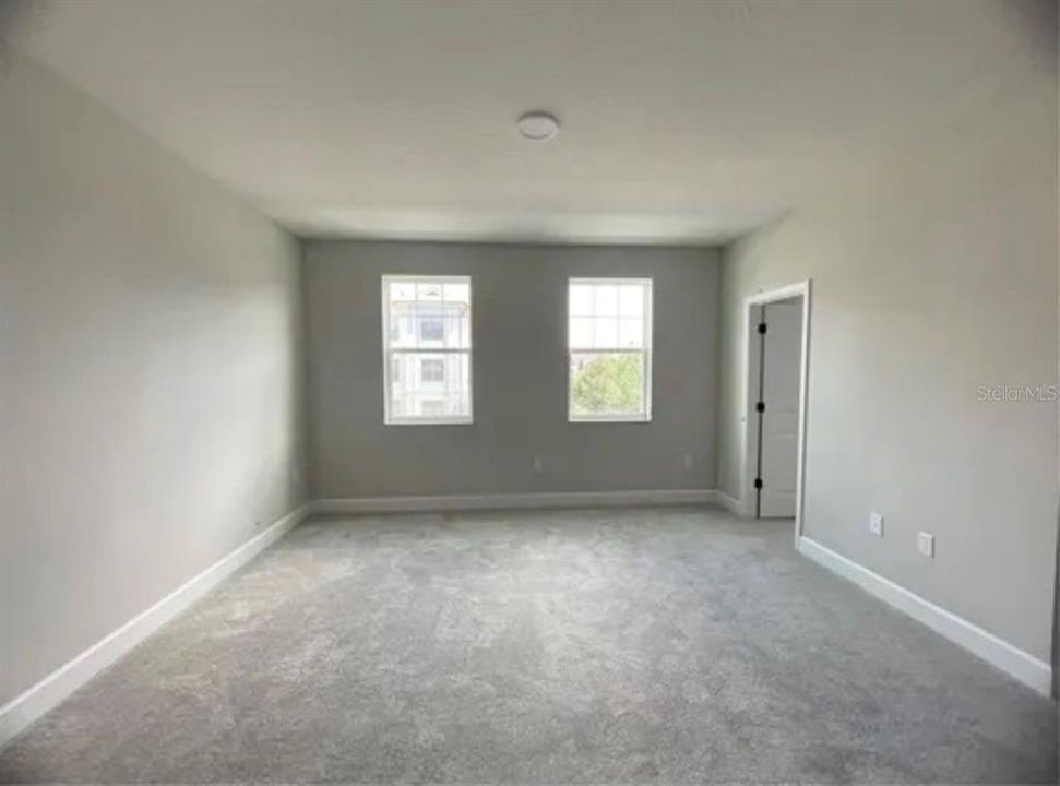 For Rent: $2,900 (3 beds, 2 baths, 1835 Square Feet)