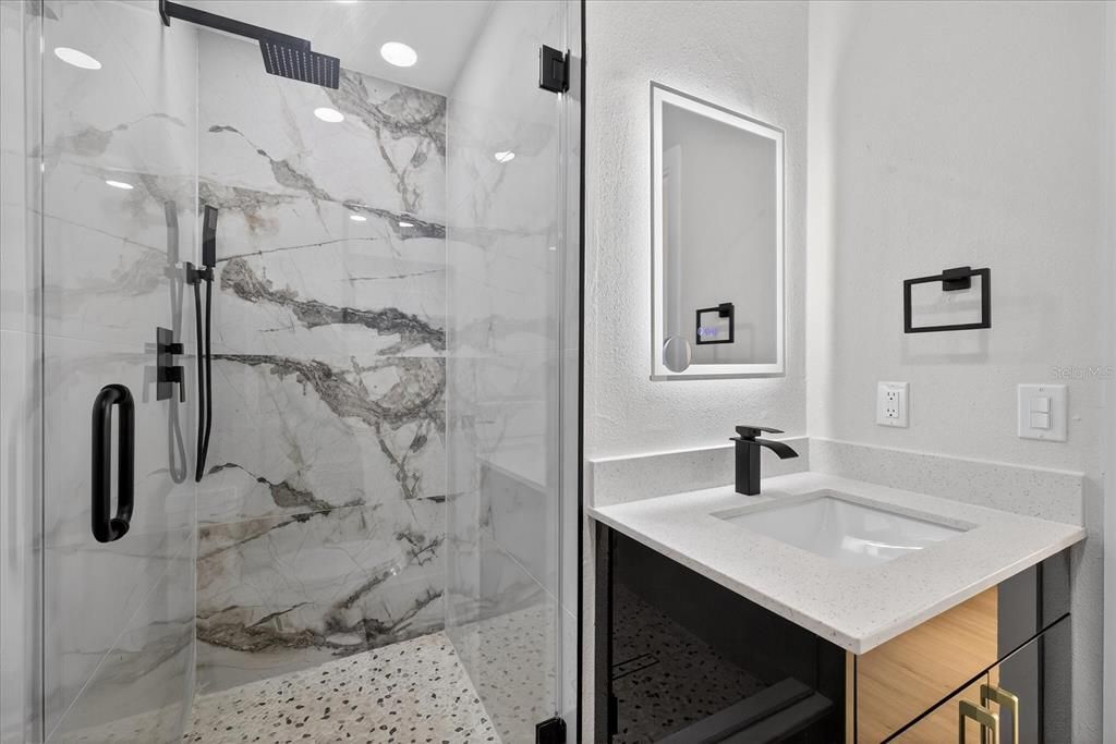 En Venta: $435,000 (3 camas, 2 baños, 1158 Pies cuadrados)