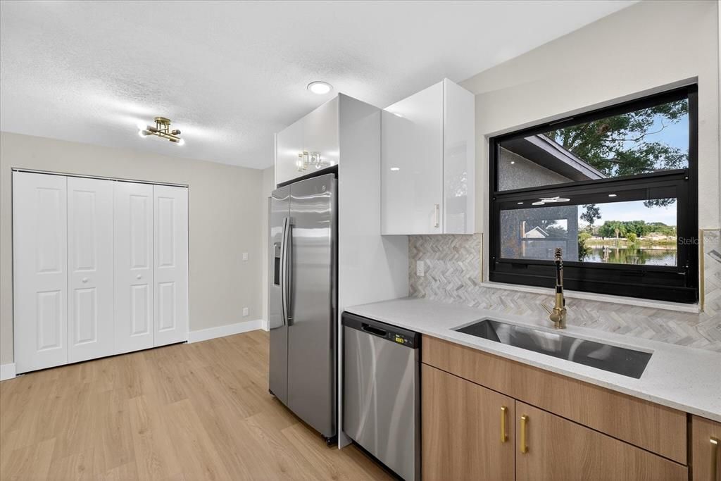 En Venta: $435,000 (3 camas, 2 baños, 1158 Pies cuadrados)