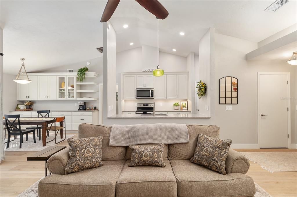 待售: $342,000 (3 贝兹, 2 浴室, 1492 平方英尺)