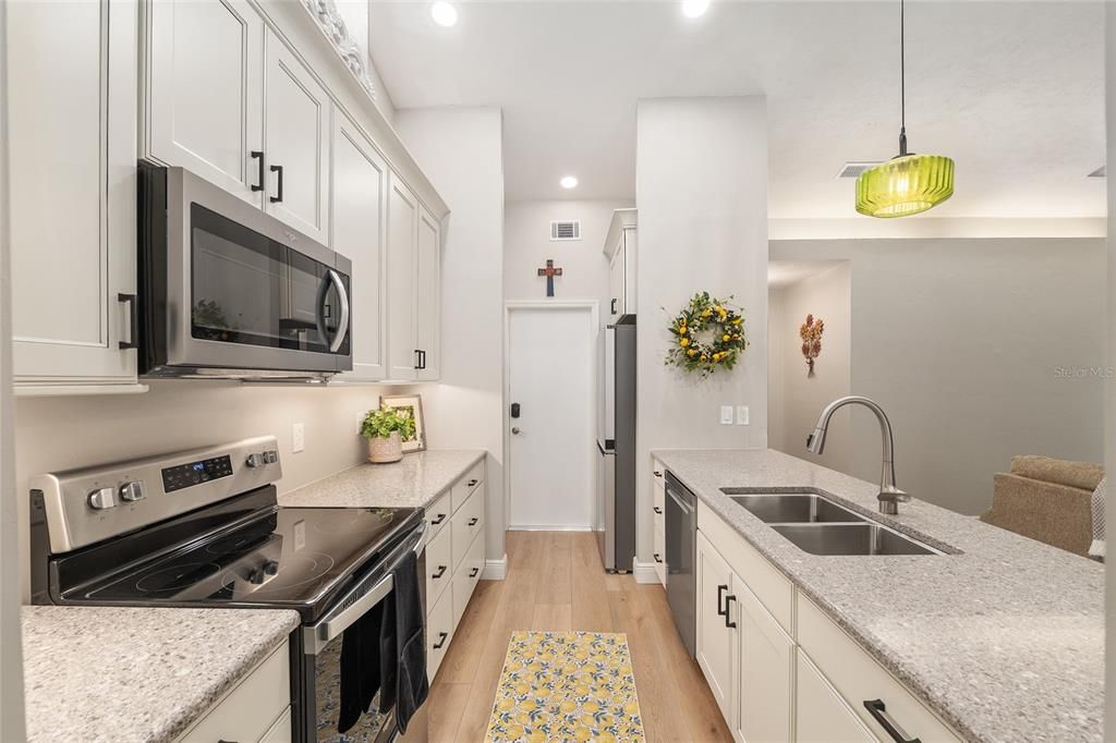 待售: $342,000 (3 贝兹, 2 浴室, 1492 平方英尺)