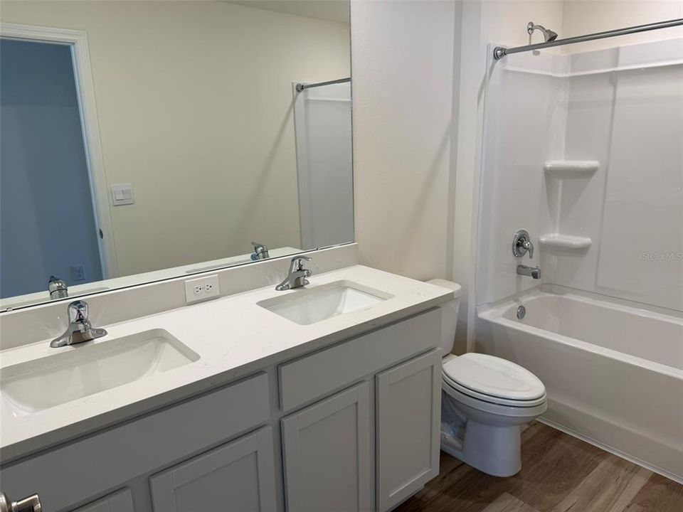 For Rent: $2,250 (4 beds, 2 baths, 2260 Square Feet)