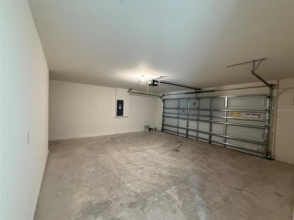 For Rent: $2,250 (4 beds, 2 baths, 2260 Square Feet)