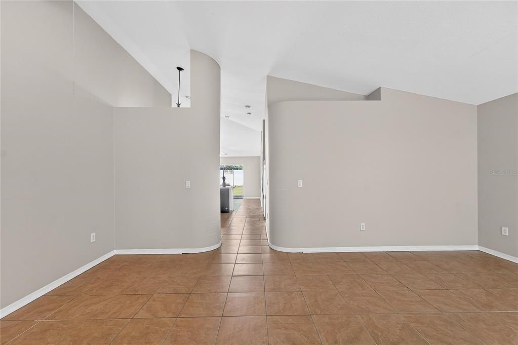 В аренду: $2,150 (3 спален, 2 ванн, 1428 Квадратных фут)