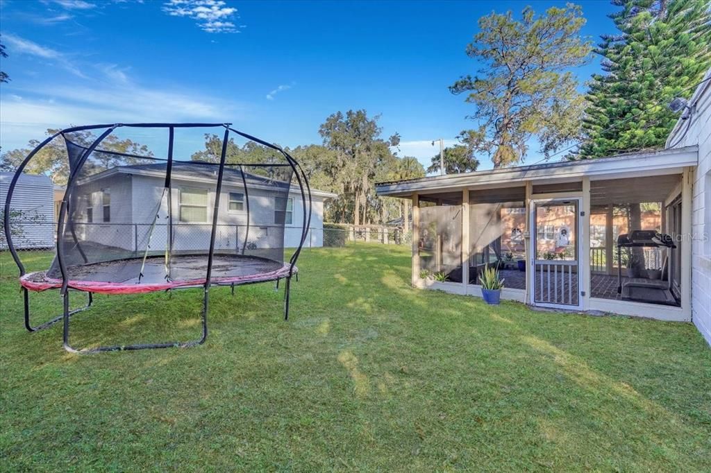 На продажу: $275,000 (3 спален, 2 ванн, 1842 Квадратных фут)