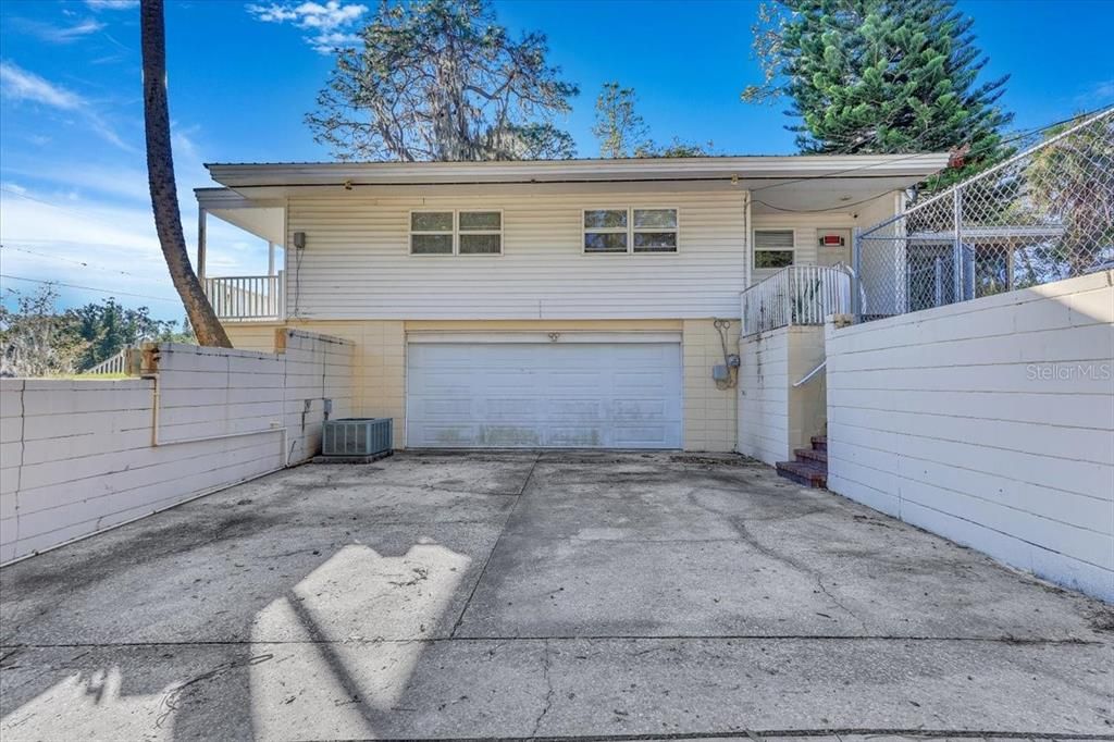 На продажу: $275,000 (3 спален, 2 ванн, 1842 Квадратных фут)