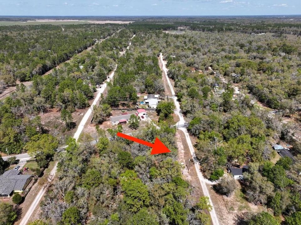 На продажу: $9,900 (0.23 acres)