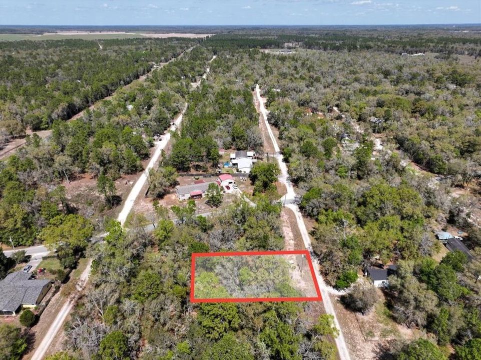 На продажу: $9,900 (0.23 acres)