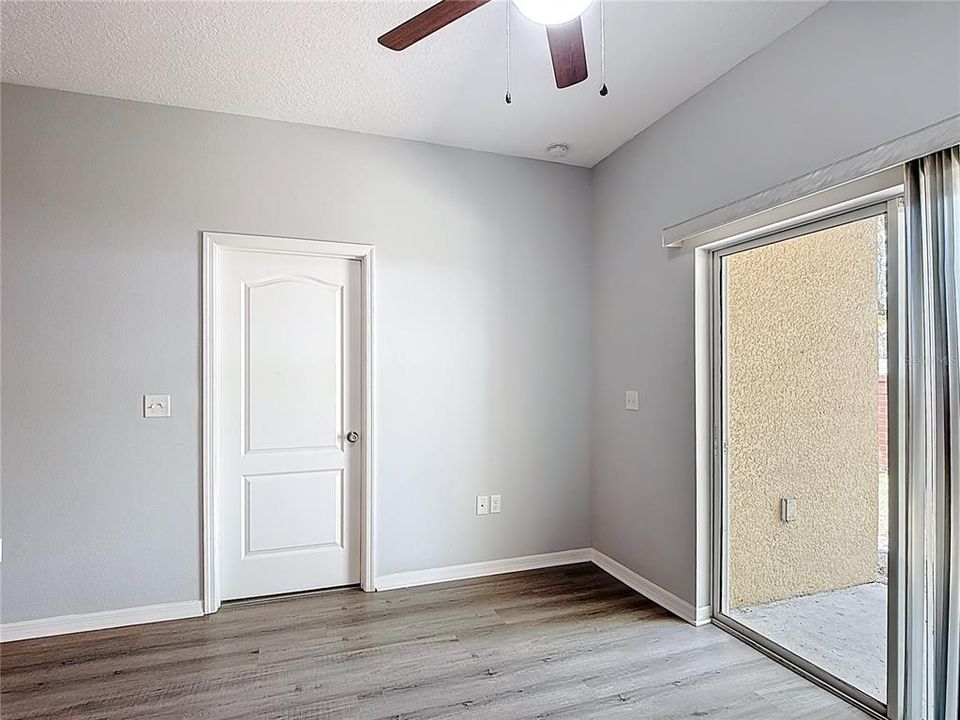 For Rent: $1,900 (3 beds, 2 baths, 1190 Square Feet)