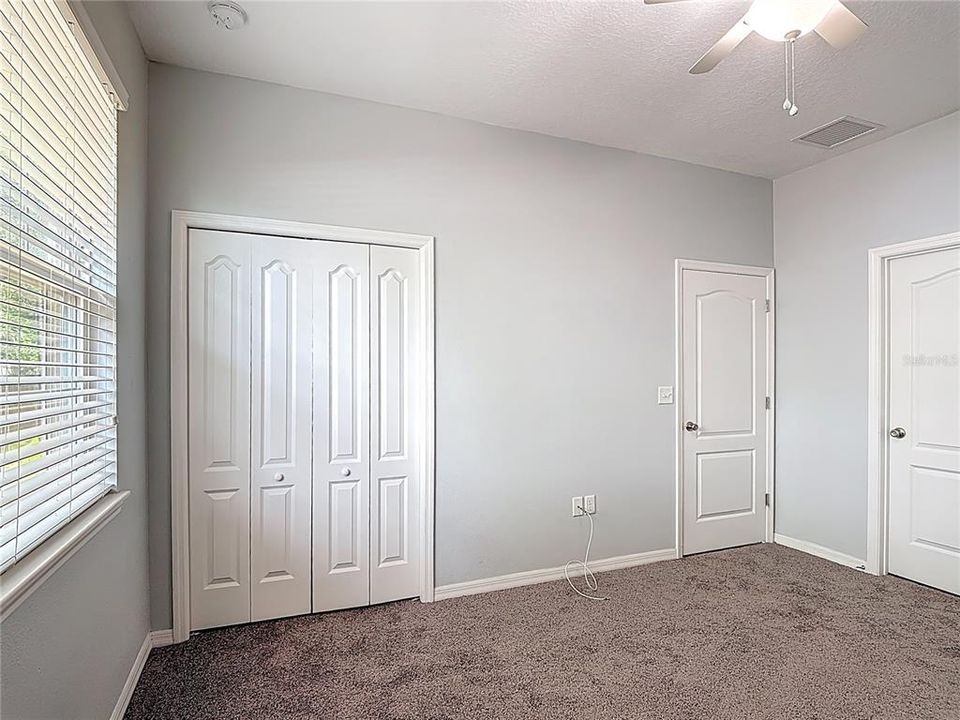 For Rent: $1,900 (3 beds, 2 baths, 1190 Square Feet)