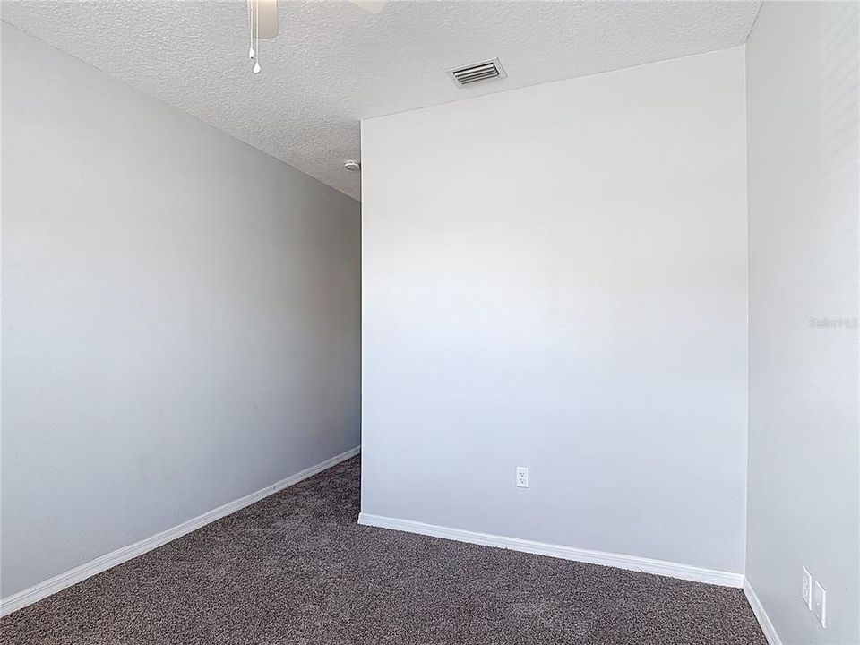 For Rent: $1,900 (3 beds, 2 baths, 1190 Square Feet)