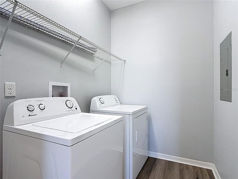 For Rent: $1,900 (3 beds, 2 baths, 1190 Square Feet)