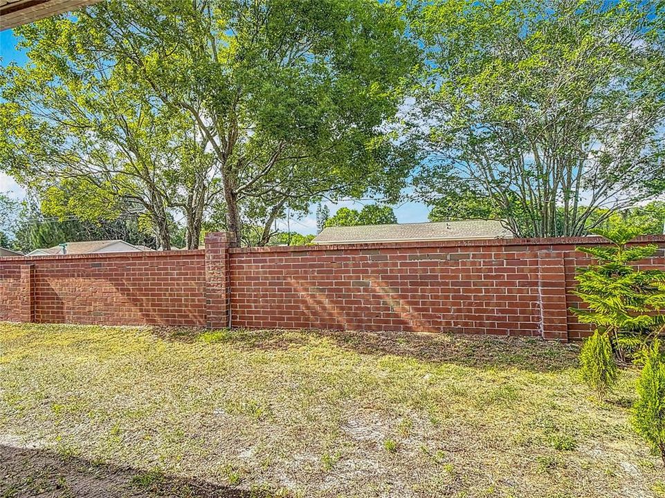 For Rent: $1,900 (3 beds, 2 baths, 1190 Square Feet)