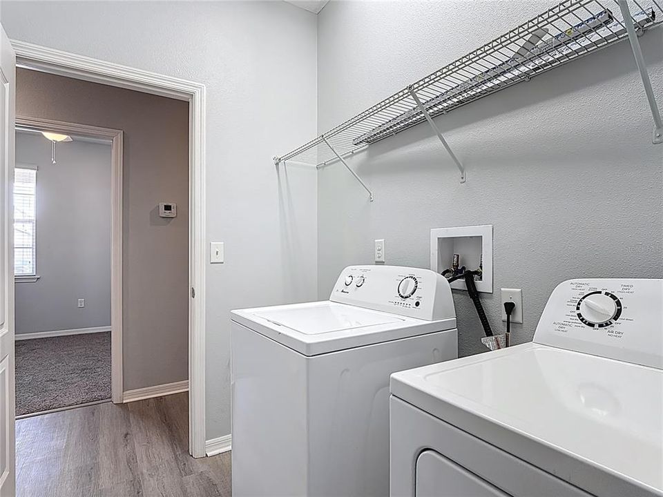 For Rent: $1,900 (3 beds, 2 baths, 1190 Square Feet)