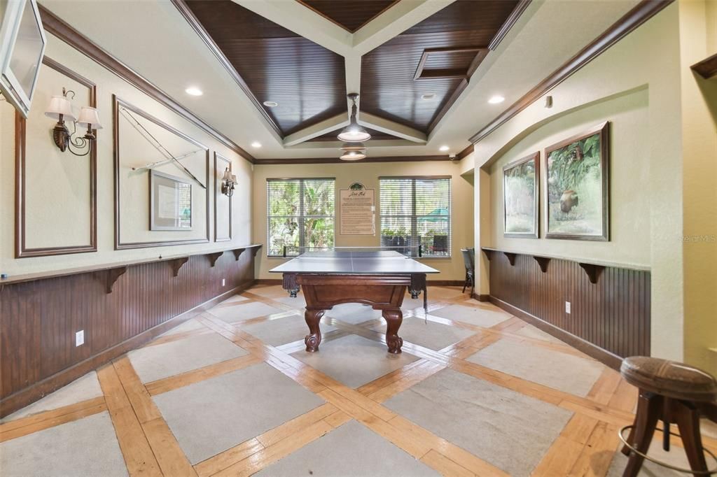 En Venta: $649,900 (4 camas, 3 baños, 2619 Pies cuadrados)