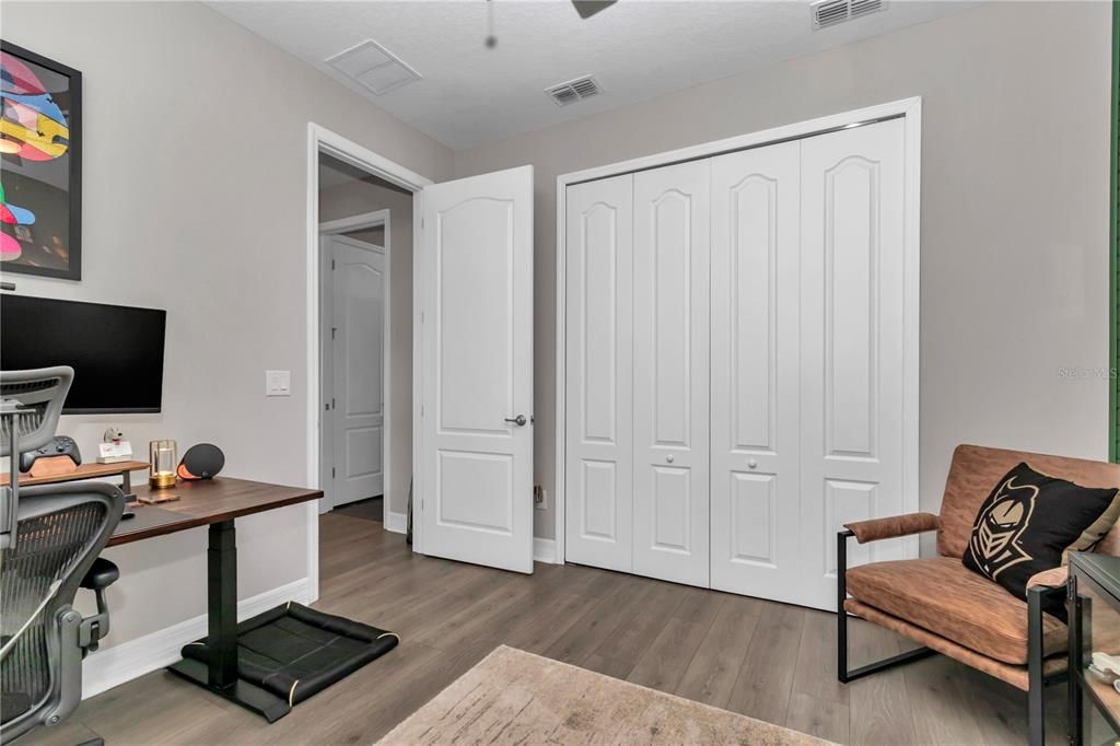 待售: $400,000 (4 贝兹, 3 浴室, 2478 平方英尺)