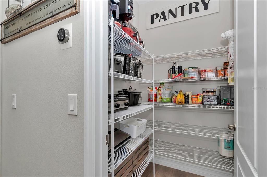 待售: $400,000 (4 贝兹, 3 浴室, 2478 平方英尺)