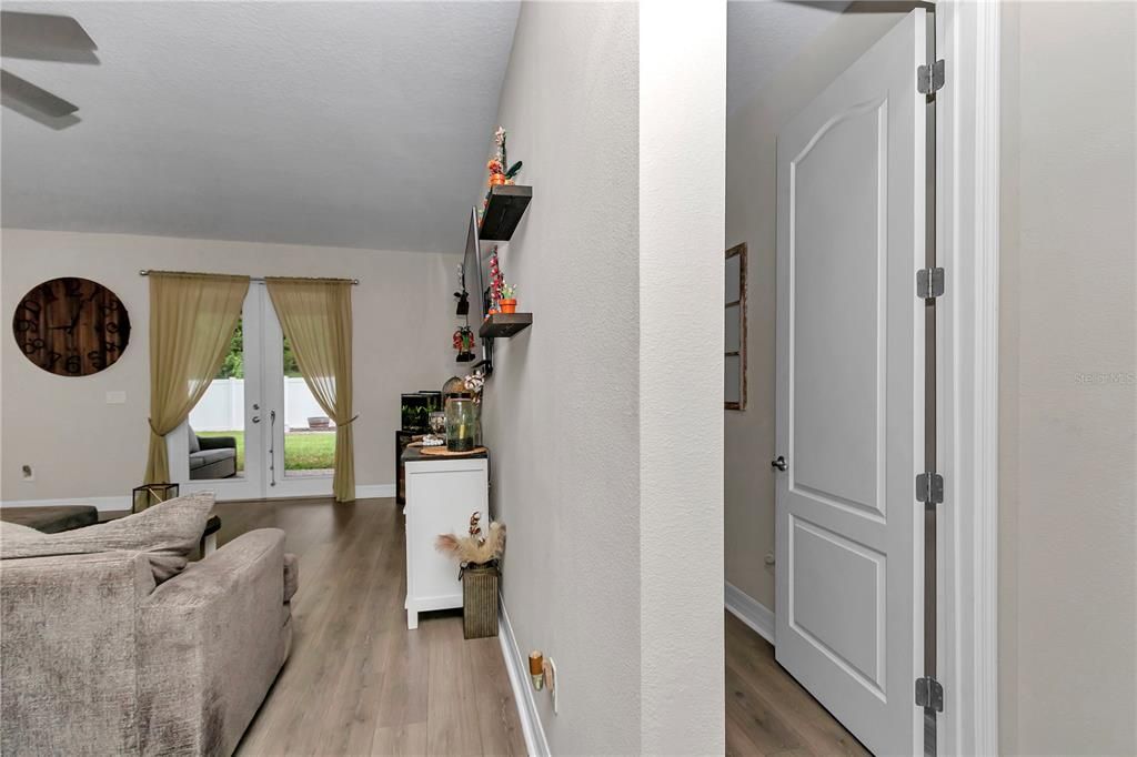 待售: $400,000 (4 贝兹, 3 浴室, 2478 平方英尺)