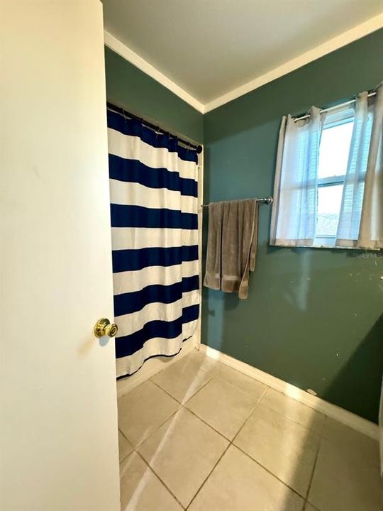 For Sale: $415,000 (4 beds, 3 baths, 1655 Square Feet)